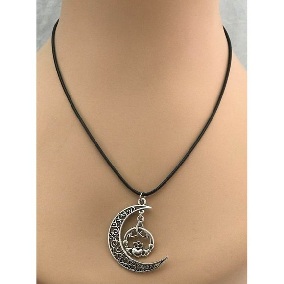 Claddagh Triquetra Moon Necklace - Picture 4 of 6